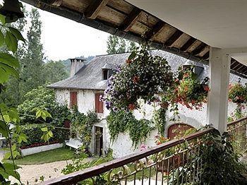 Les Bains De Secours Hotel 4*